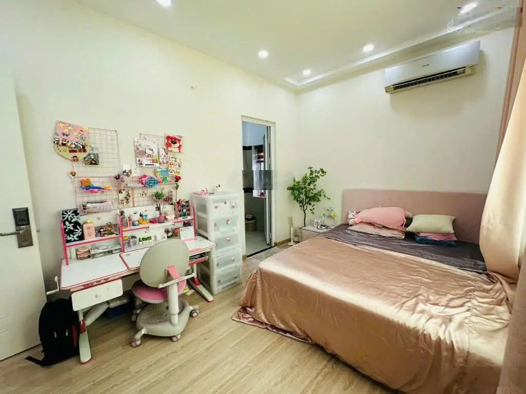 Gấp gấp biệt thự mini Đường Hoàng Hoa Thám, Bình Thạnh 7x19m nở hậu nhà 3 tầng có gara giá 22,5 tỷ