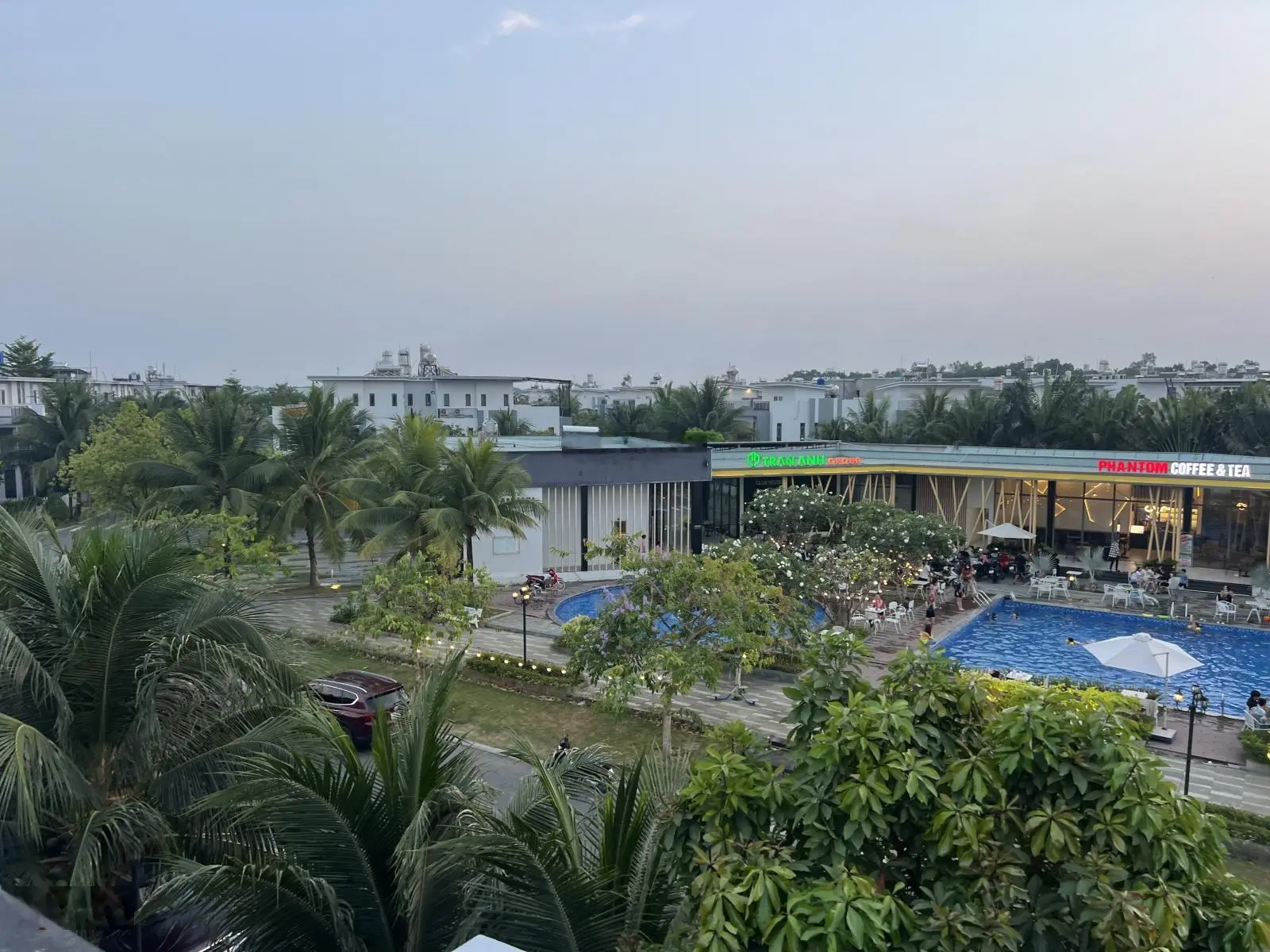Bán căn góc view hồ bơi biệt thự Bella Villa, 5,3 tỷ, 160m2, 5PN + 4WC, 2 tầng, Đông Bắc