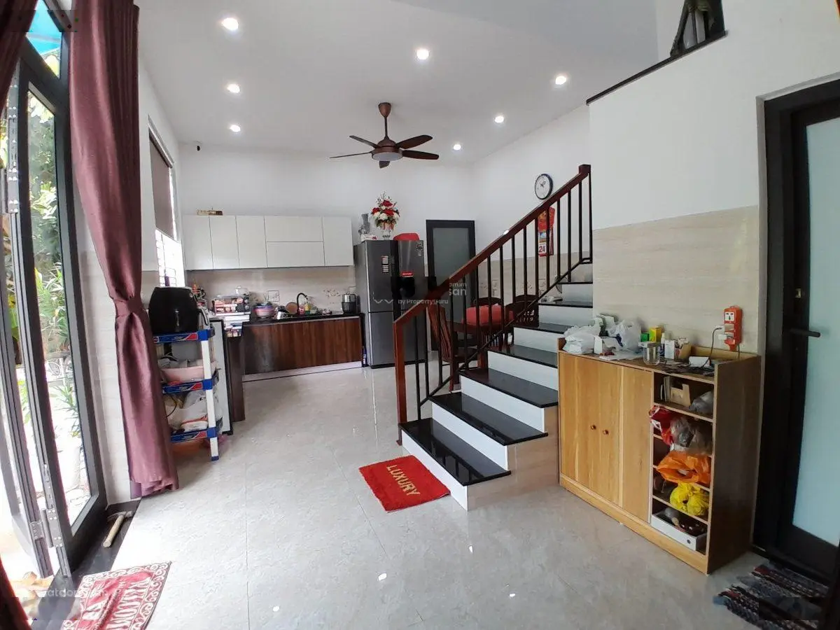 Nhà 3 tầng, đường Quách Thị Trang, kẹp vệt cây xanh, tiện KD, 6.1 tỷ