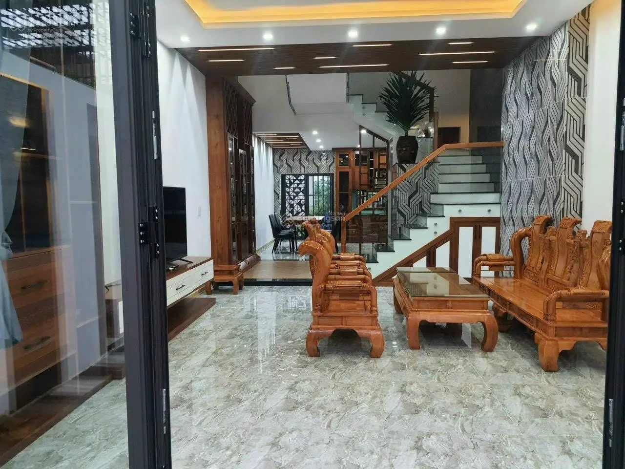 Vì điều kiện nơi công tác cần bán nhà 3 tầng đường Huỳnh Ngọc Đủ, Hoà Xuân, Cẩm Lệ, Đà Nẵng