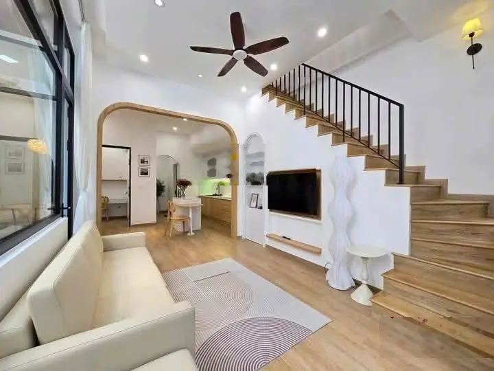 Bán nhà Xuân Diệu phong thái Châu Âu - 78m2 x 4T x MT 4m - Ngõ thông gần Hồ Tây - 3 ngủ ở sướng