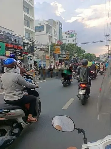 Nhà mặt tiền Huỳnh Tấn Phát, TT N.bè. Ngang rộng nở hậu. 88 tr/m2