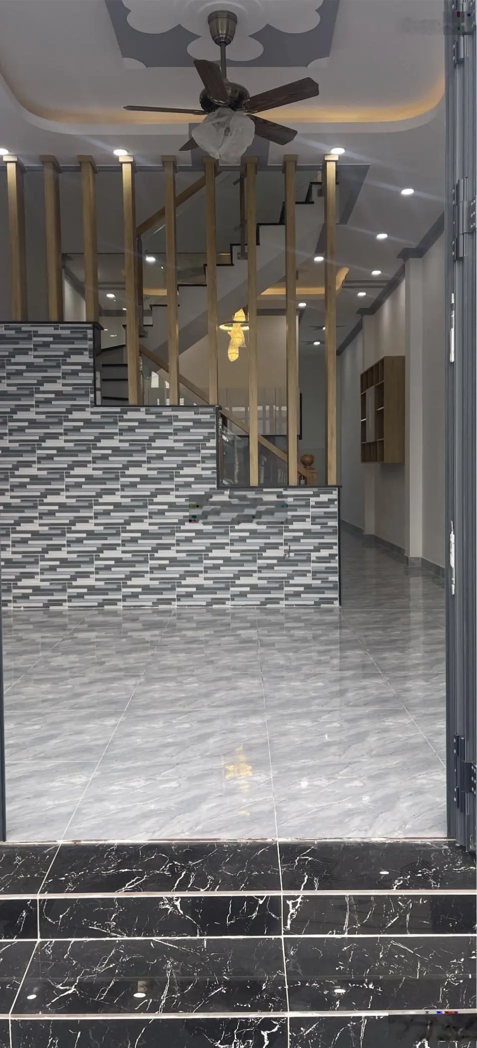 Bán gấp nhà riêng 4PN, 3WC, 170m2 tại ĐT 835, Cần Giuộc, Long An, giá 2,55 tỷ