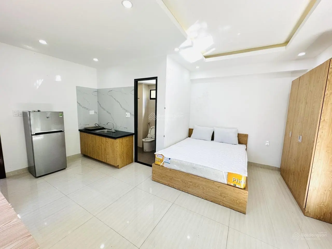 Bán nhà mặt phố có sẵn 12 căn hộ