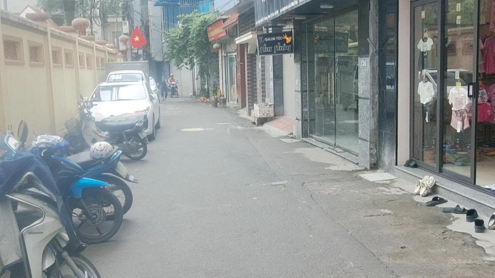 Cần Bán Nhà Mễ Trì Thương , Nam Từ Liêm, Đuờng Oto Trách, Lô Góc 3 Thoáng, Dân Xây, Giá Đầu Tư.