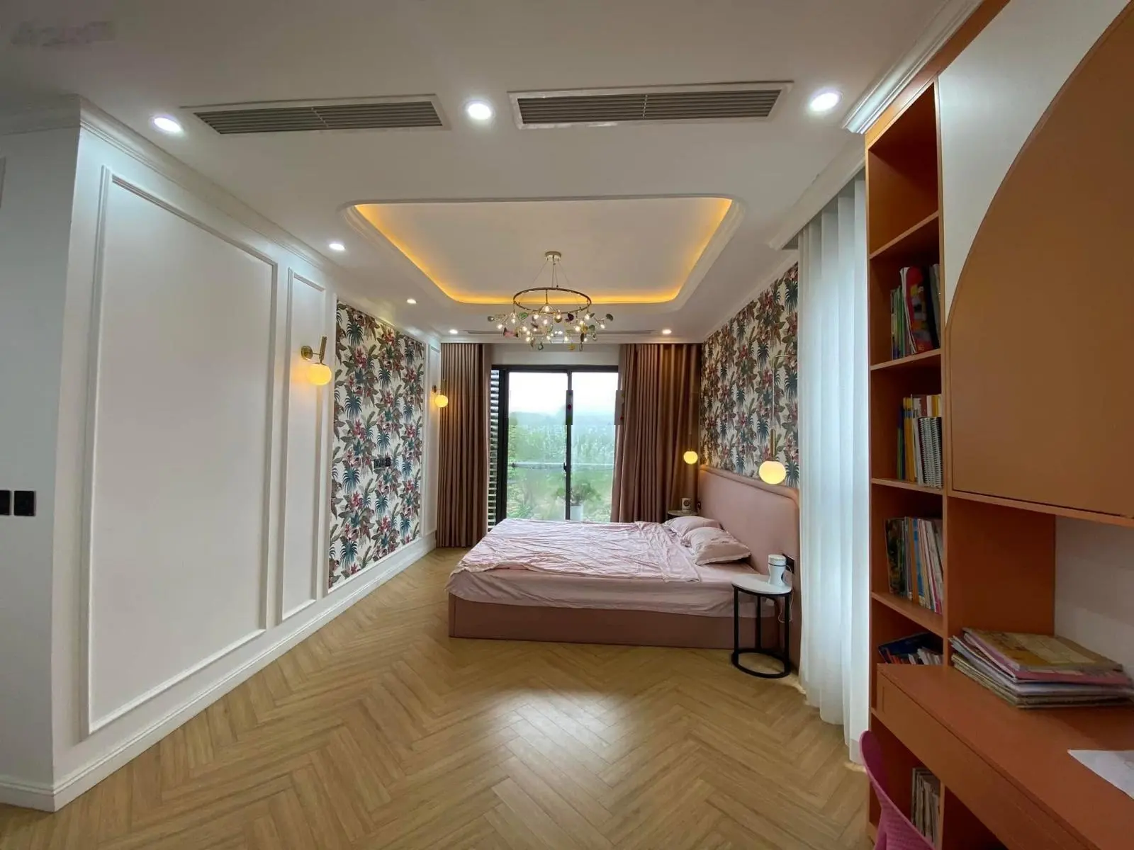 Nhỉnh 19 tỷ! nhà 80m2 - 4 tầng- phân lô ô tô tránh - biệt thự mini - sát phố - giáp ngoại giao đoàn