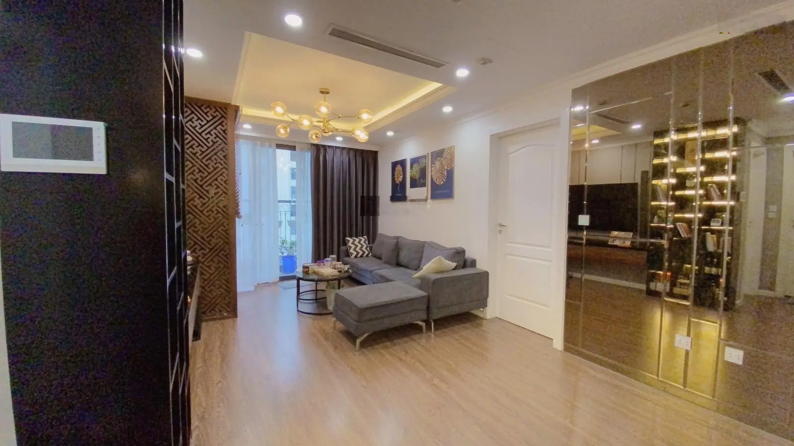 Bán chung cư 2 ngủ 2 wc 3,x tỷ Bắc Hà Lucky 30 Phạm Văn Đồng - Cầu Giấy - ở luôn 0987 063 ***
