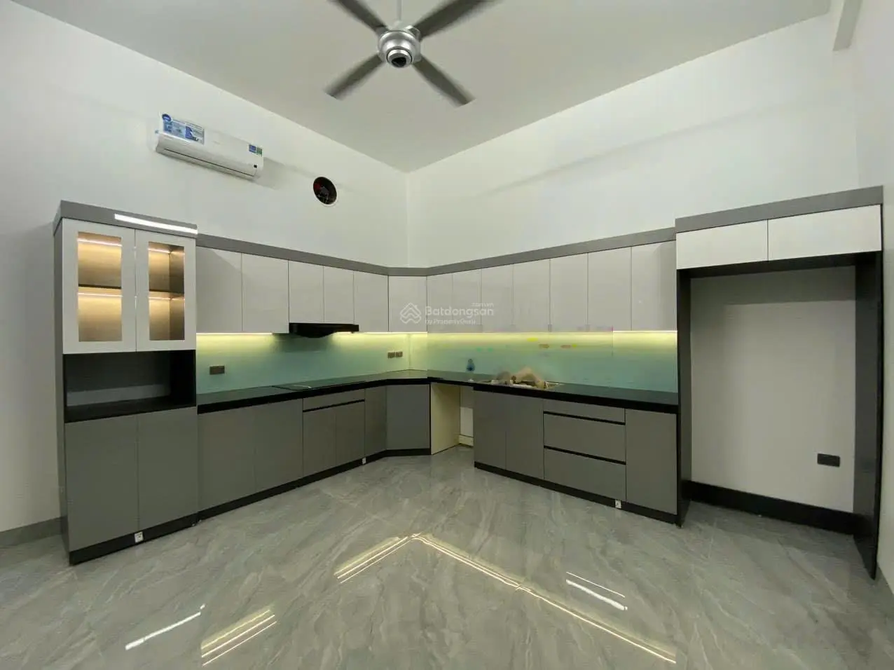 Huỳnh tấn phát thạch bàn long biên nhà mới 48m2 6 tầng thang máy thông oto kinh doanh