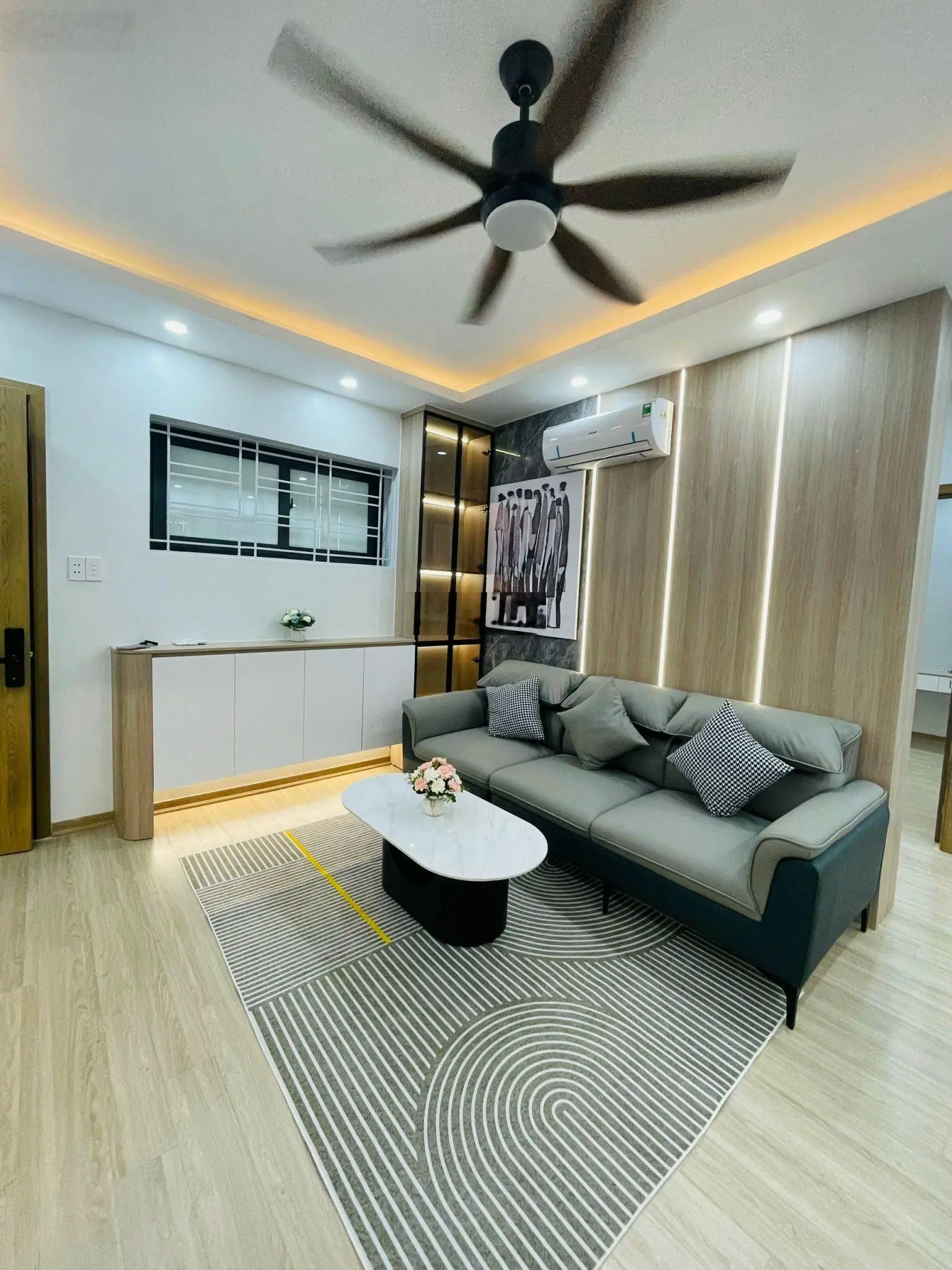 Bán căn hộ tại Nơ3 Bán đảo Linh Đàm - Hoàng Mai Hà Nội. 80m2 3ngủ 2VS. Giá 3tỷ480tr