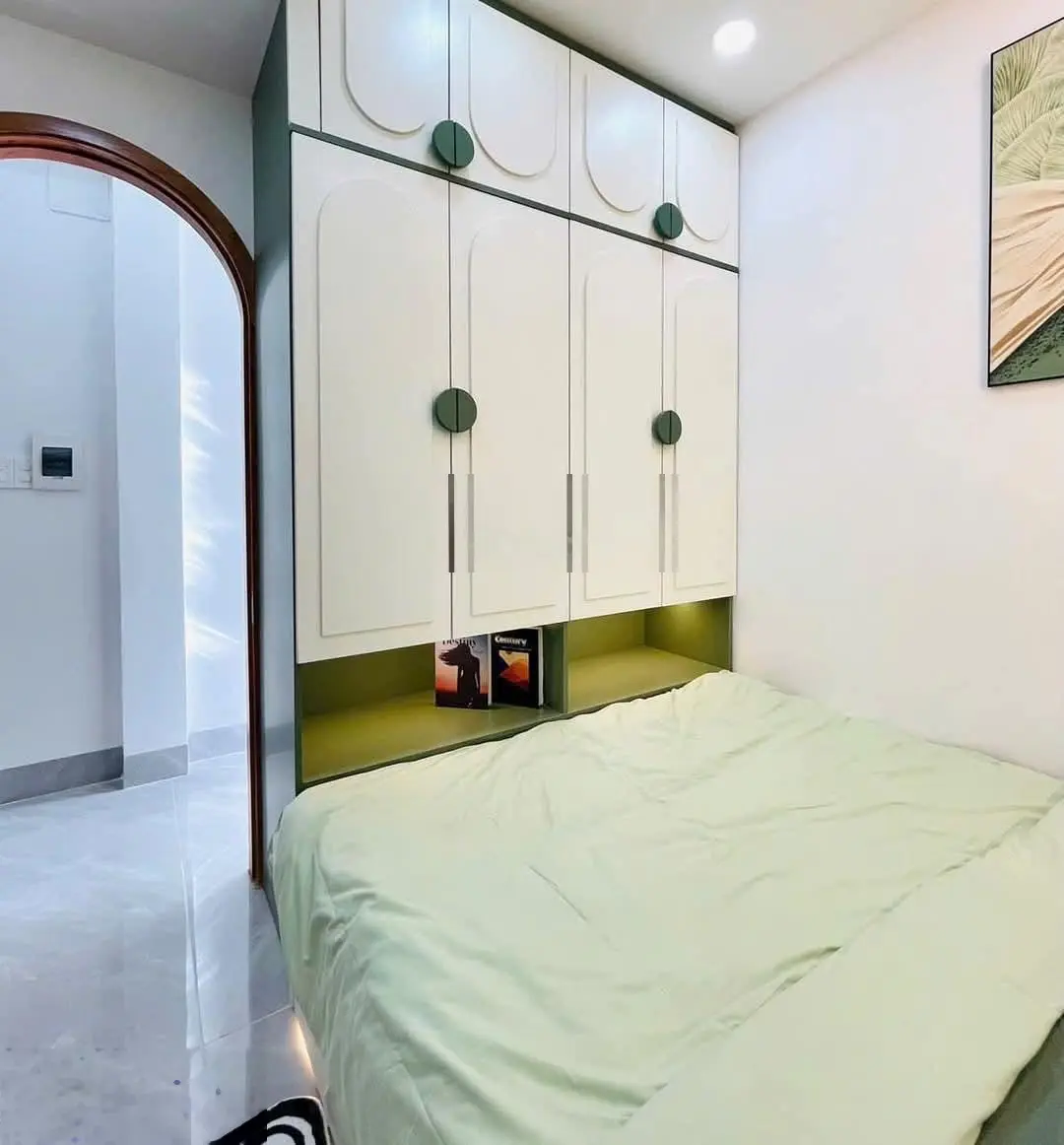 Bán gấp nhà gần Coopmart Rạch Miễu ngay Nhiêu Tứ, Phú Nhuận. Chỉ 2tỷ8 với 40m2 - 3PN. SHR