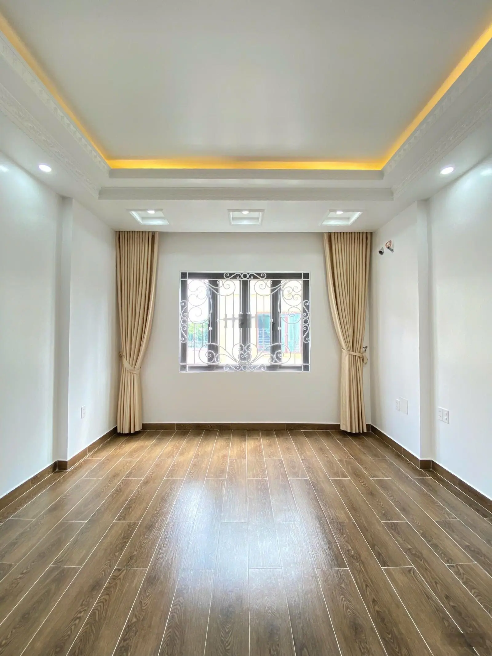 Mình Chính chủ mở bán nhà xây mới sát khu biệt thự sao đỏ giá cực sốc