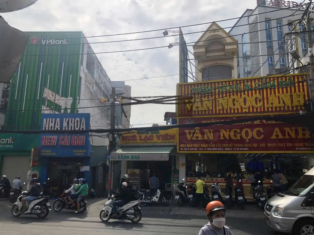 Nhà 1 trệt 1 lầu hẻm xe hơi Lê Văn Việt, P. hiệp phú , DT 73m/5.5 tỷ thương lượng