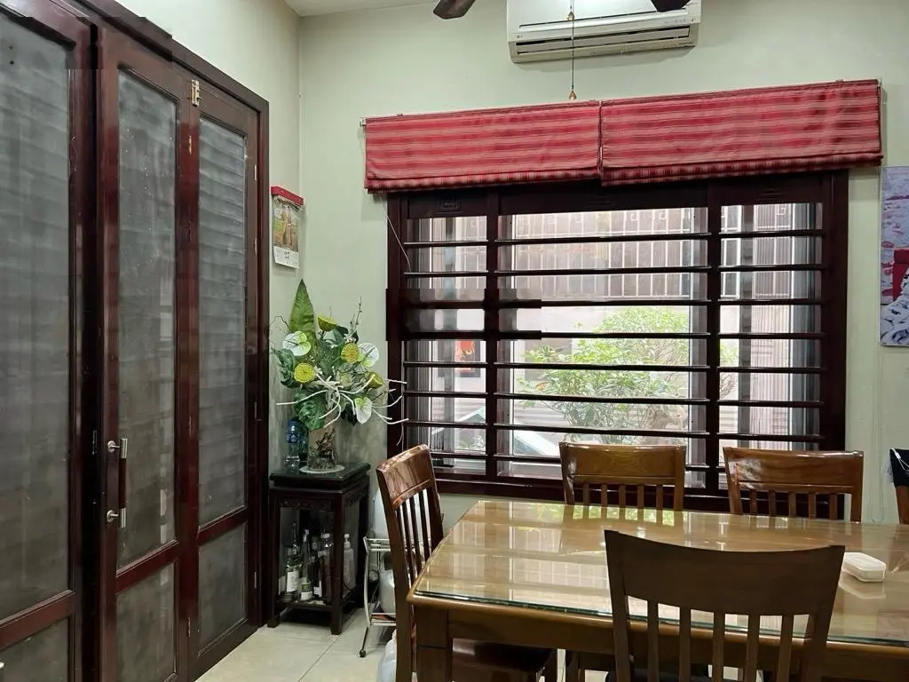 Bán biệt thự 238m2 mặt phố Trần Thủ Độ - hiếm - vị trí đẹp- kinh doanh hay ở đều rất đẹp