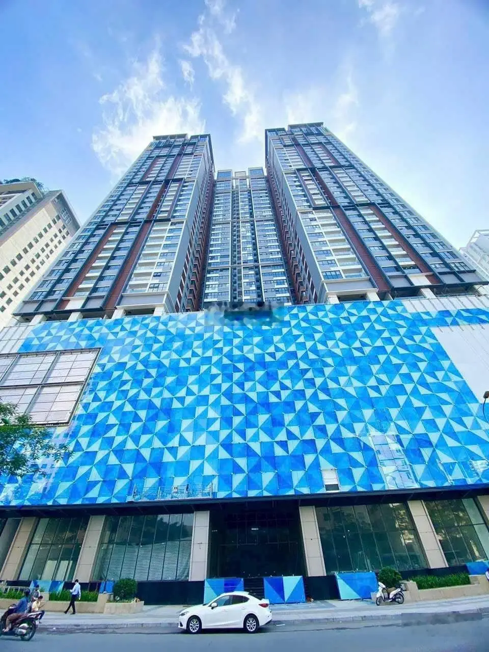Bán căn 4 phòng ngủ 150m2 thoáng đẹp BRG Lê Văn Lương có suất đỗ ô tô, đang làm sổ