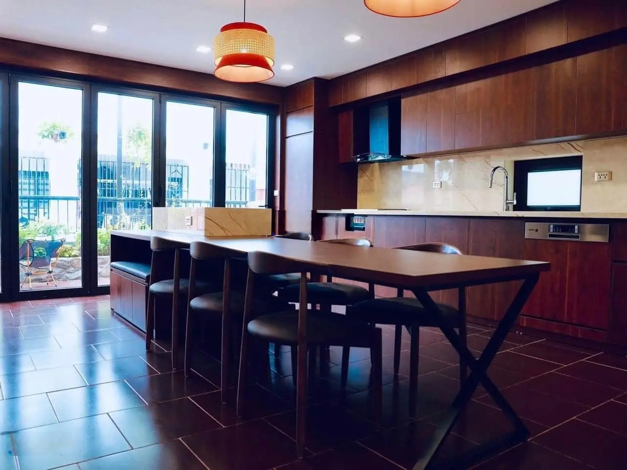 Bán nhà PL 2 ôtô tránh - phố Trương Định - ngay TTTM Chợ Mơ ô tô vào nhà - thang máy 57m2 x 16.3 tỷ