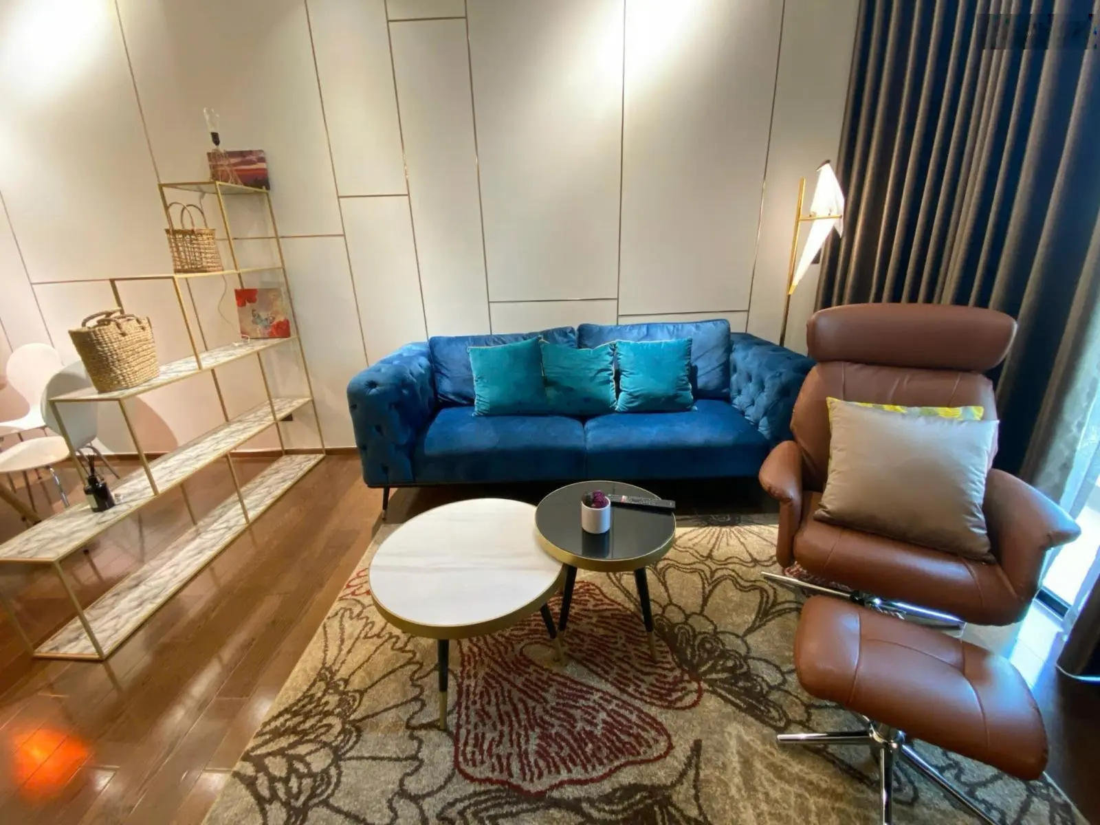 D'edge Thảo Điền: 2 bedr - 94m2, Full nội thất. Giá 8,5 tỷ, cam kết rẻ nhất TT. Xem căn hộ 24/7