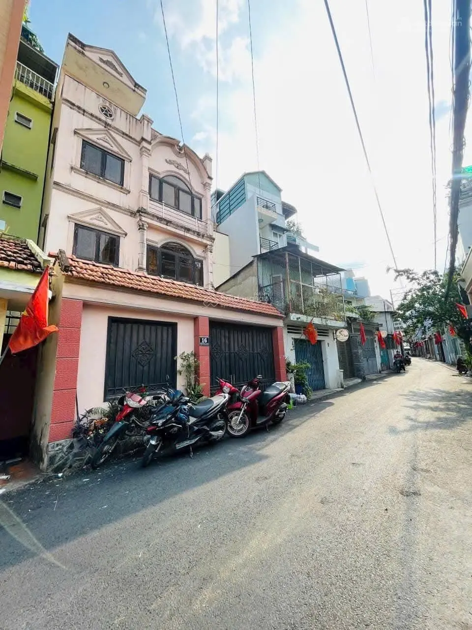 MT kinh doanh đường Nguyễn Khuyến, DT 6 x 9m, 1T 3L, 4 phòng ngủ, giá 7,9 tỷ còn TL 0901291144