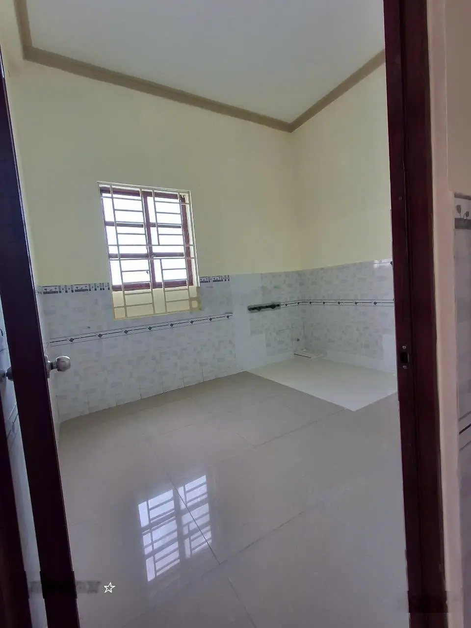 Bán nhà riêng tại Lái Thiêu, 3,2 tỷ, dtsd: 135,7 m2, 4PN, 3WC, 2 tầng, Bình Dương
