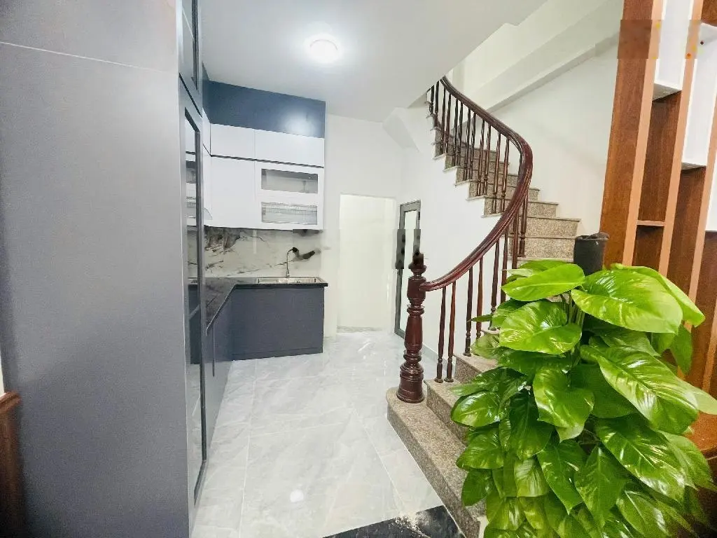 Nhà đẹp -trương định - hoàng mai - chắc chắn - 5 tầng -39m2 - mặt 4m - giá 6,7 tỷ