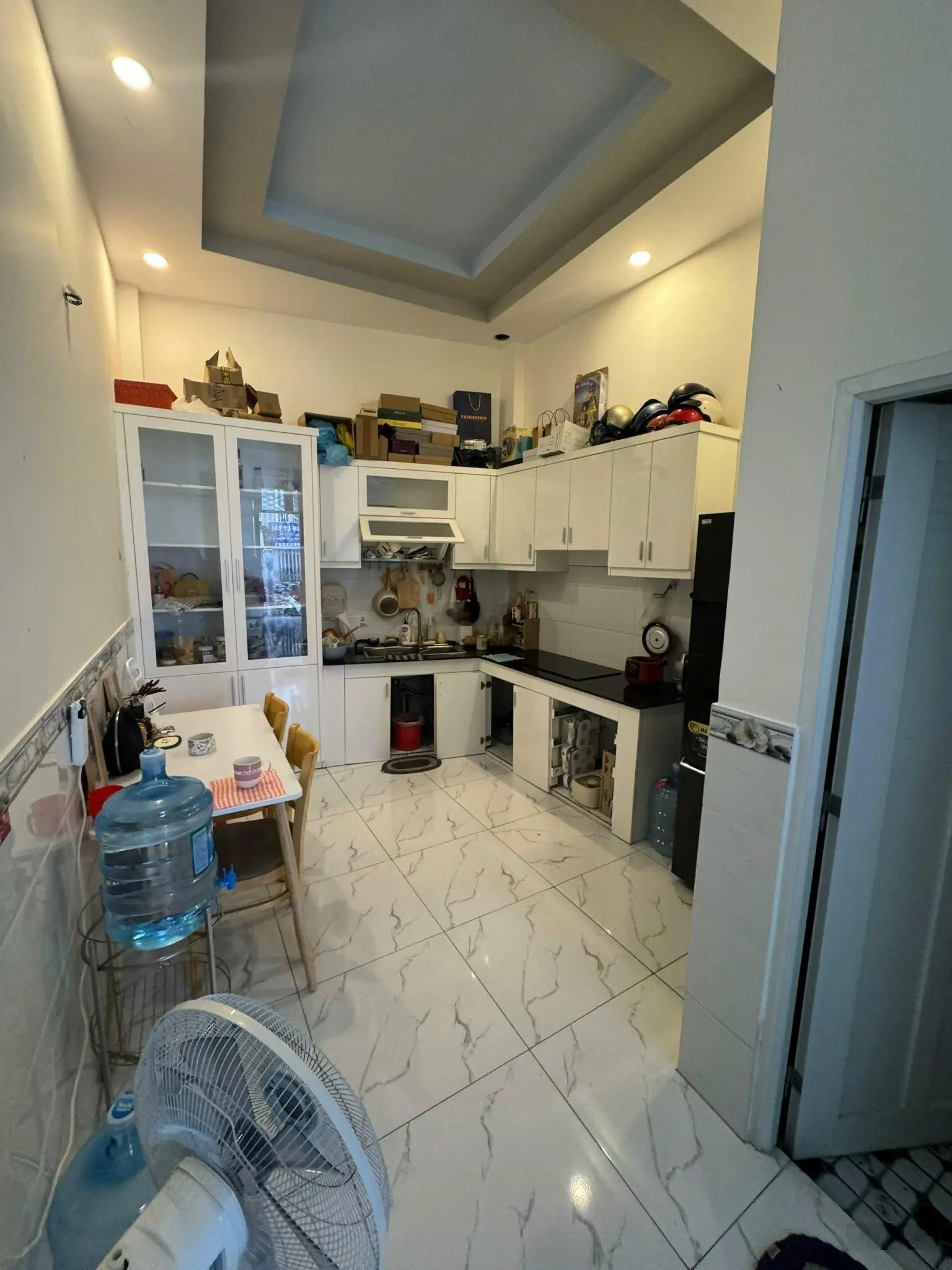 Bán nhà 4 tầng, 5 phòng ngủ Khánh Hội sử dụng ngay