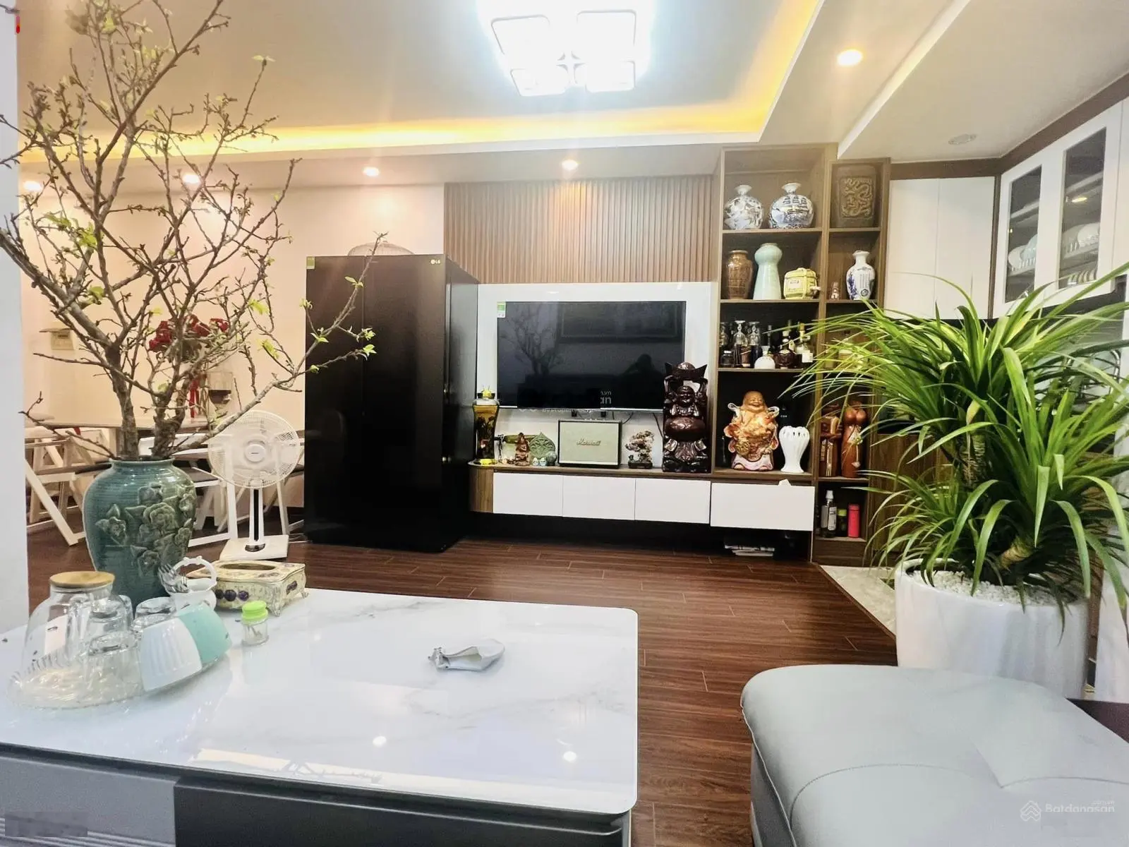Hoa hậu! Nghi Tàm, Tây Hồ, tầng 1, 2 thoáng, ô tô, 90m2, 2PN 2WC nhà đẹp chỉ 3,63 tỷ