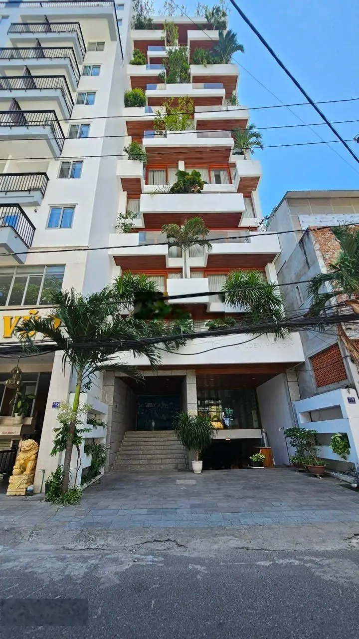 Bán khách sạn 3 sao chuẩn, 50 phòng, 100% phòng có view, khu phố Tây Nha Trang, giá rẻ