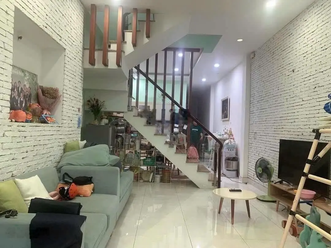 Nhà Bình Chánh 96,9m2 - Giá 800 triệu - Đang cho thuê 8 triệu / tháng - Sổ Hồng riêng