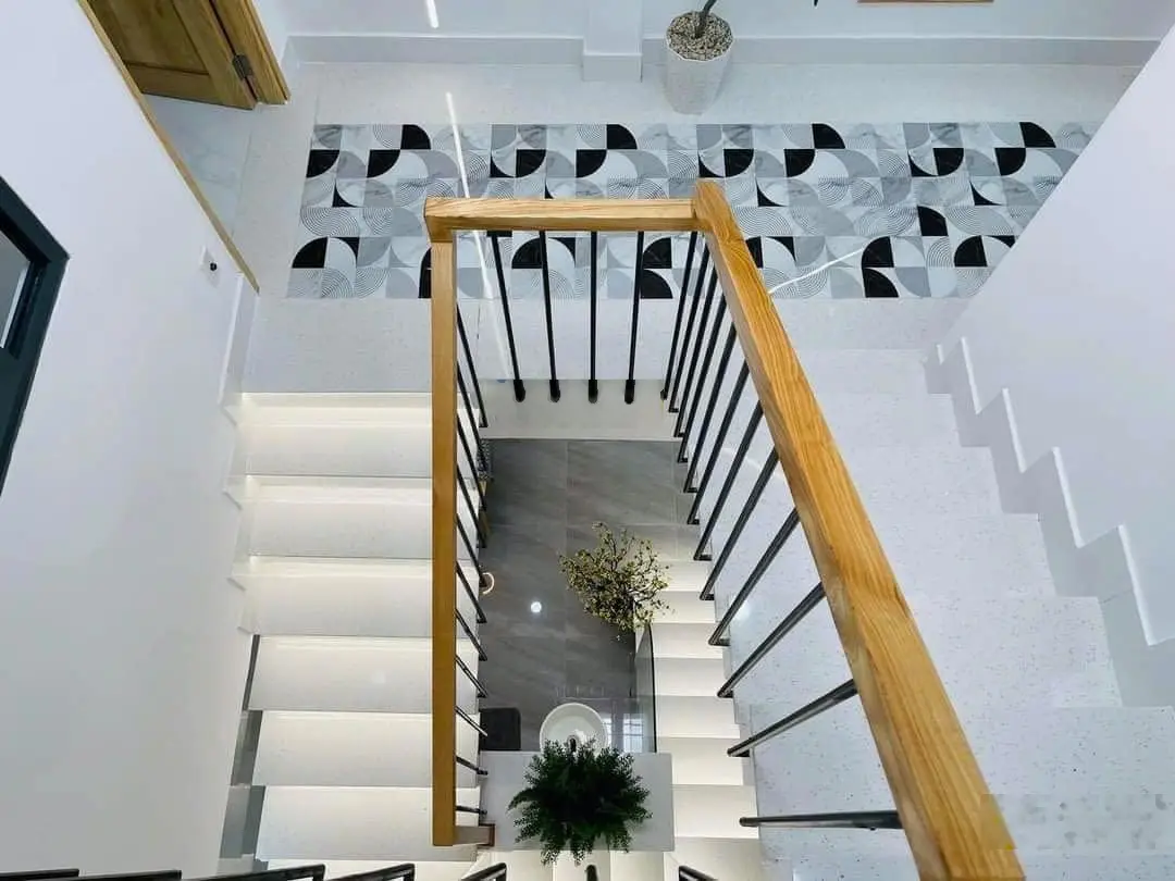 Bán nhà 2 tầng 31m2 chỉ 1tỷ850 Cao Thắng, P12, Q10. Gần BV Bình Dân, chợ Hồ Thị Kỹ. Sẵn sổ, hẻm 6m.