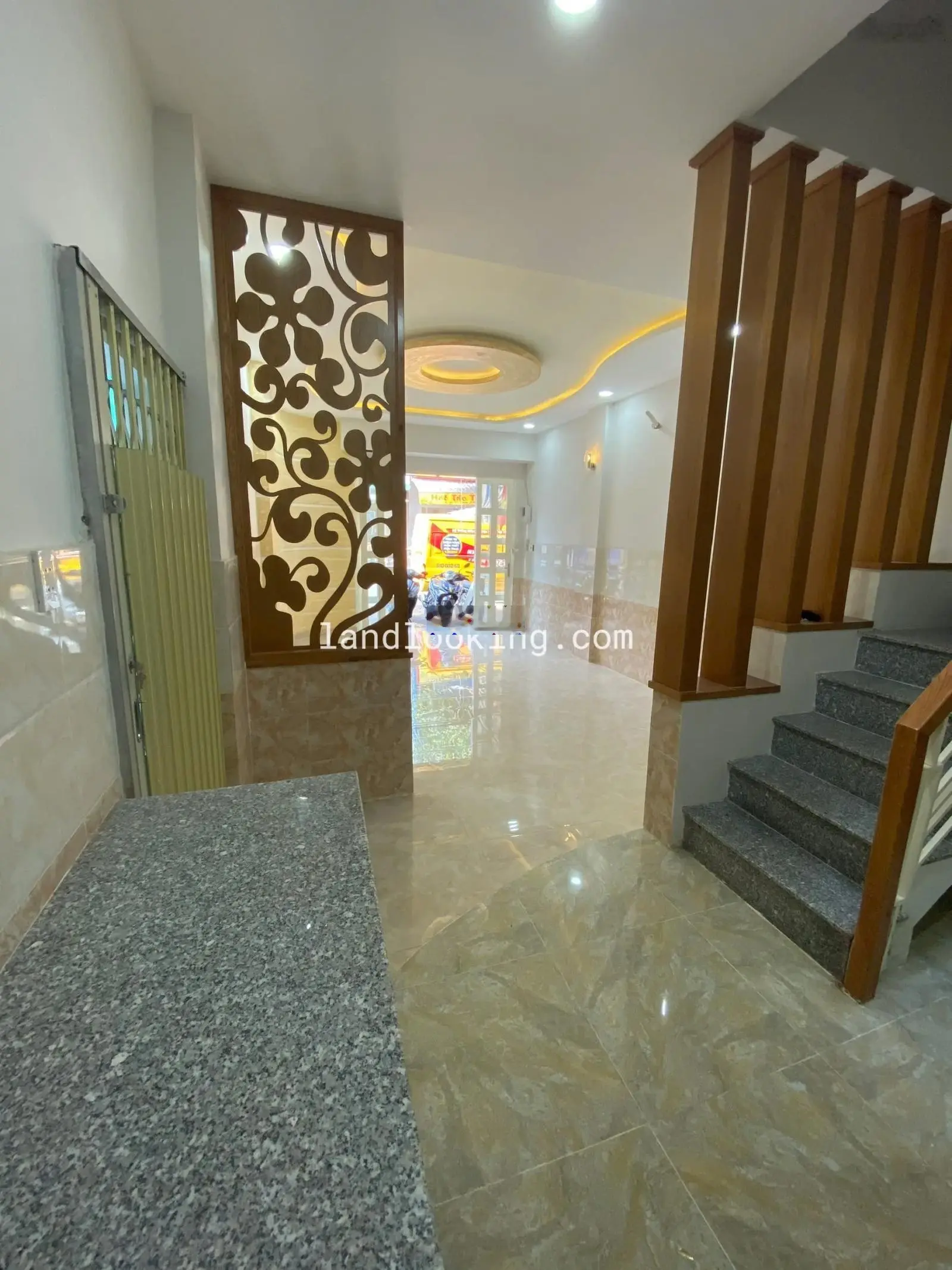 Giá hời nhà MT Đường Phan Văn Trị, Phường 2, Quận 5 DT 4.2x10m 1 trệt 3 lầu, Giá 2 Tỷ250, SHR