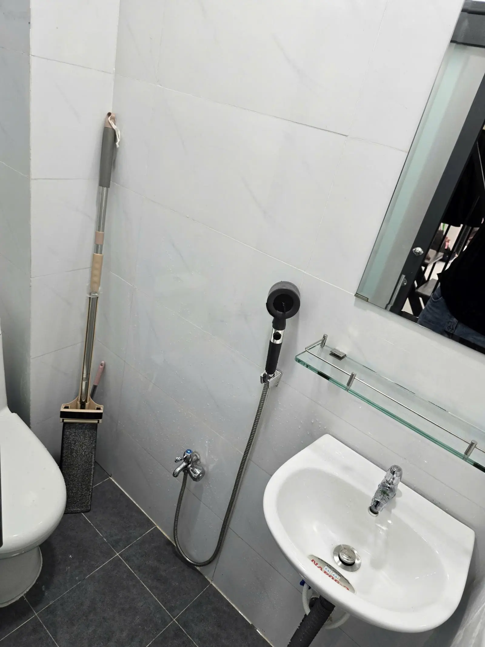 Bán nhà ngay chợ an nhơn 2pn, 2wc - giá 2,68ty