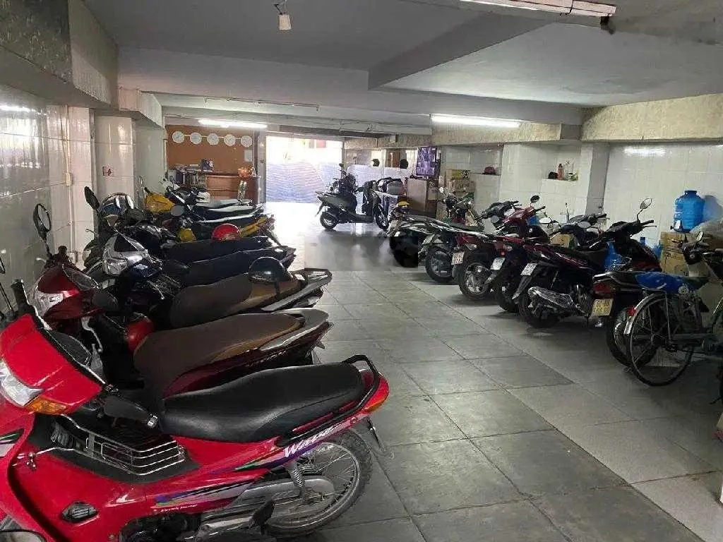 BÁN NHÀ 5 TẦNG,2 MẶT TIỀN ĐƯỜNG TRƯỚC,SAU,NGANG 7M,NGAY TRƯỜNG ĐẠI HỌC REMIX, GIÁ 49 TỶ x