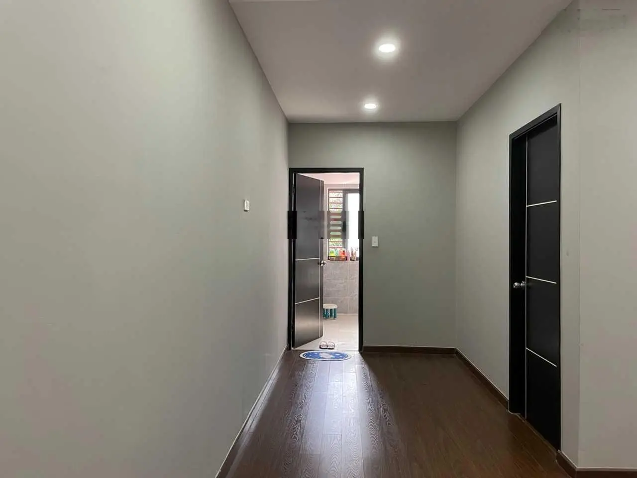 Bán nhà Phố Đông Village, DT 6x20m, trệt + 2 lầu, sổ hồng, nhà hoàn thiện mới đẹp, giá tốt
