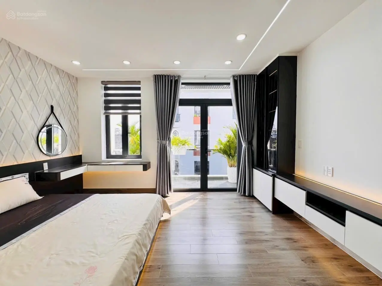 Chính chủ cần bán căn nhà phố diện tích to giá mềm trục đường thạnh xuân 22