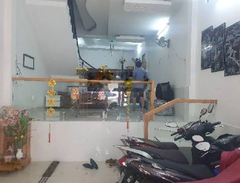 Trung tâm Quận 8 - căn góc hẻm nhựa - xe hơi ngủ trong nhà
