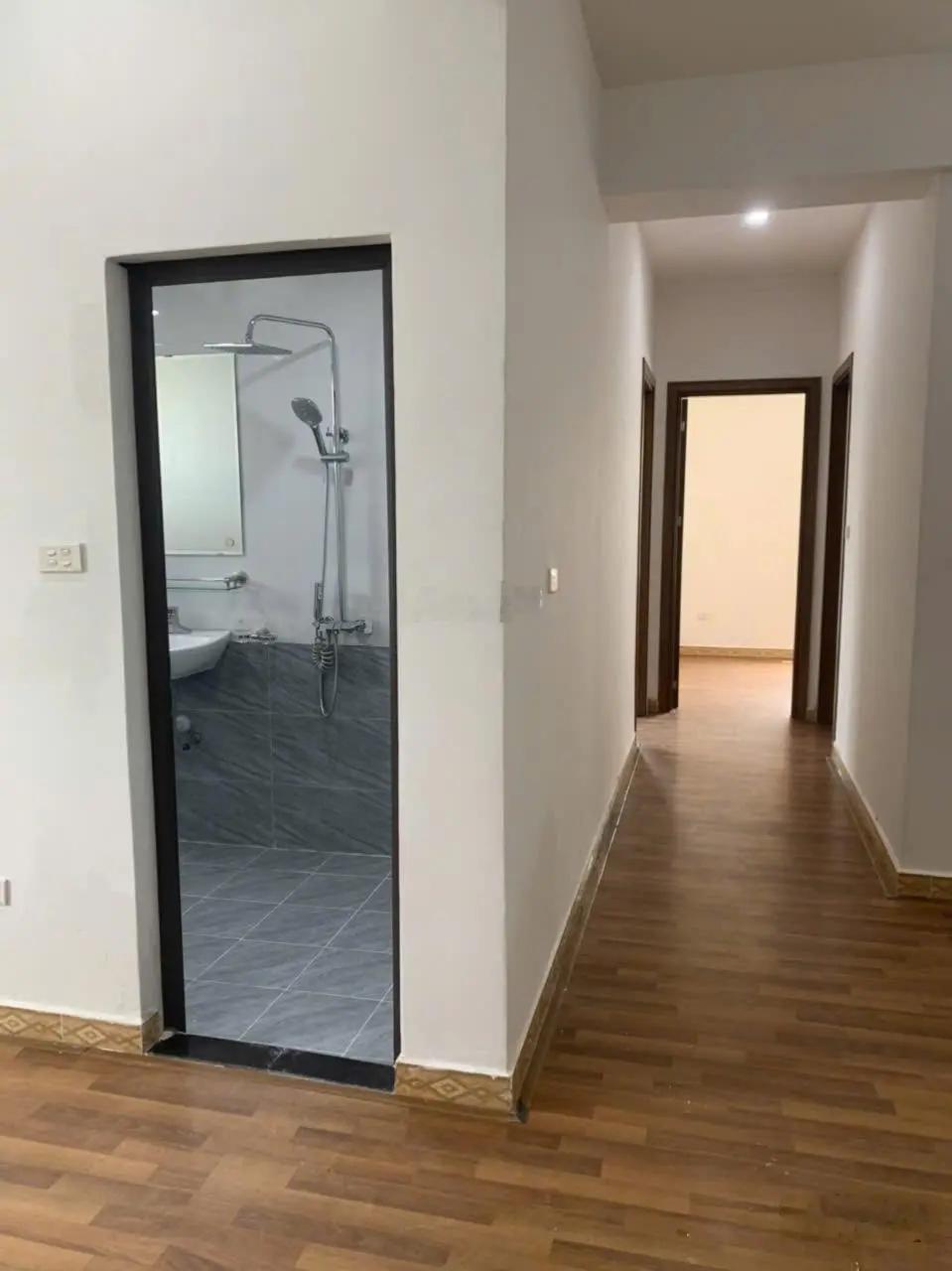 Gia đình cần bán căn 3PN 2WC chung cư OCT2 - ĐN2 - Bắc Linh Đàm