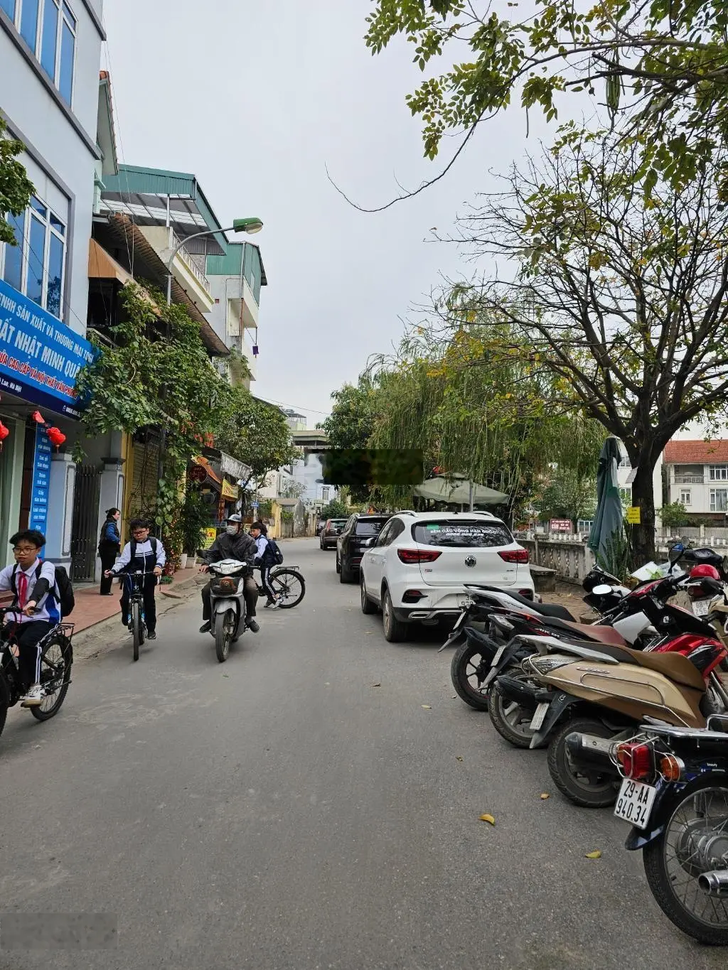 Mặt phố mỗ lao - ô tô - vỉa hè - kinh doanh sầm uất- 90m- m5: 4.5m. giá 21 tỷ.