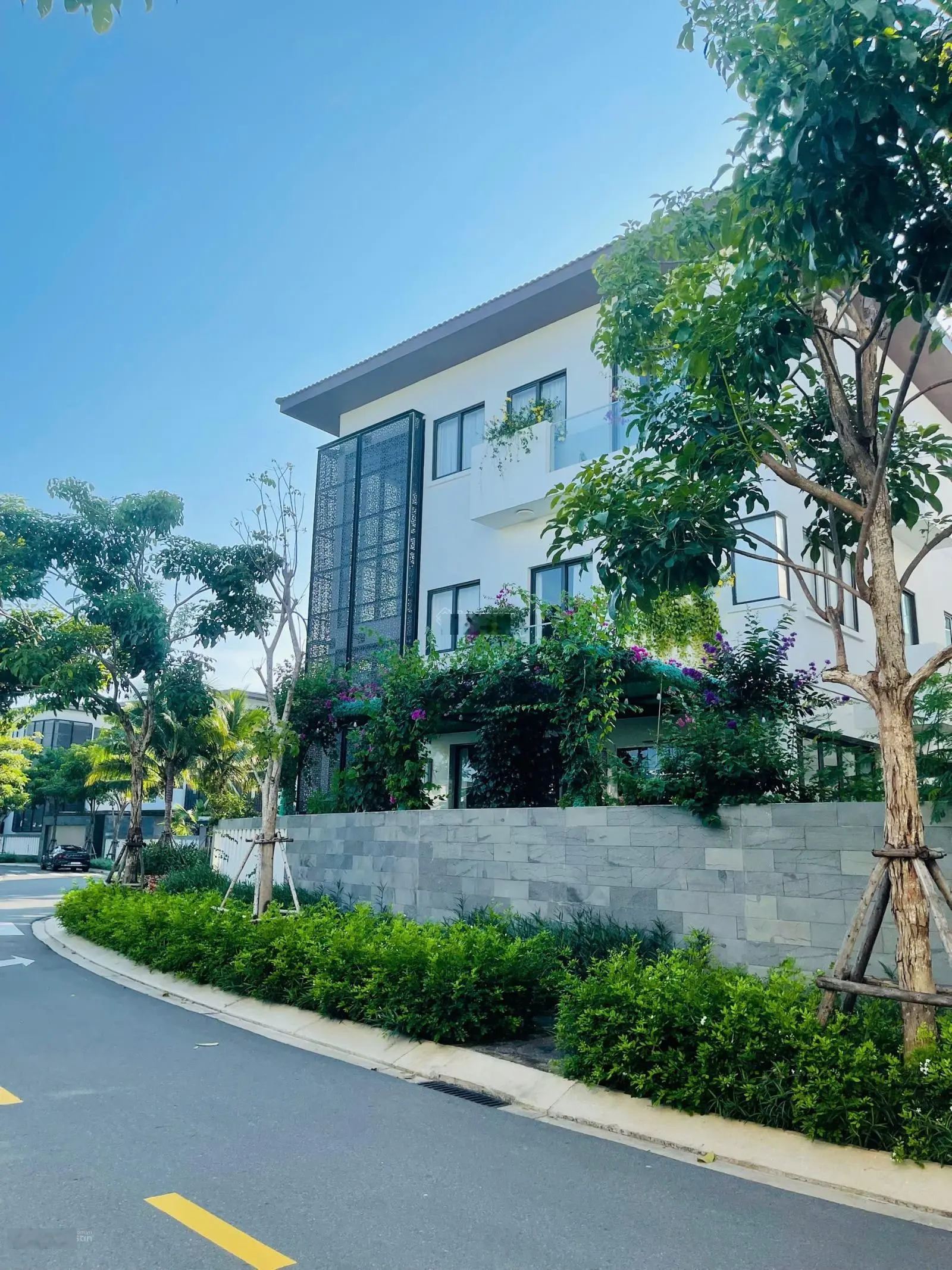 Cắt lỗ 200 triệu nhà phố La vida, ngang 5m, xây dựng 5x13m, thanh toán 1,5 tỷ kí hợp đồng mua bán