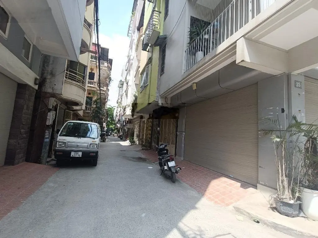 BÁN PHÂN LÔ HOÀNG CẦU, ĐỐNG ĐA,OTO TRÁNH,VỈA HÈ,LÔ GÓC,KINH DOANH 54m2 x 4 tầng, MT 5 m giá 15.3 tỷ