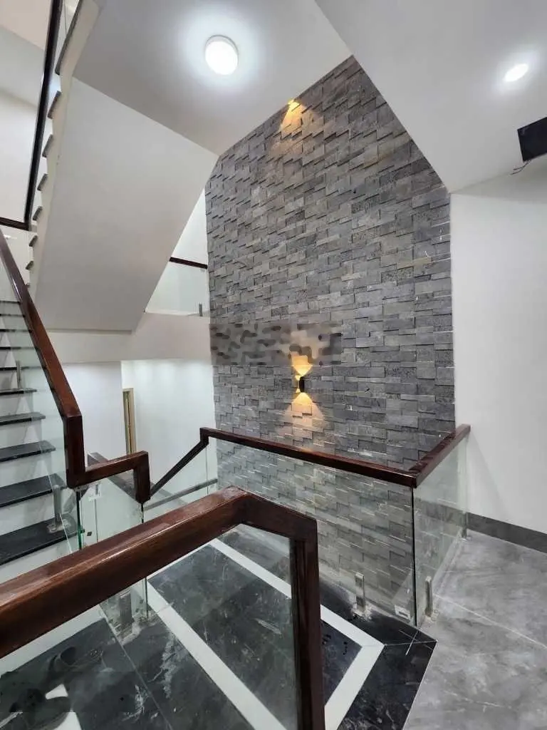 Nhà mới cứng - gara ô tô - 100m2 quá hiếm tại Trâu Quỳ - ô chờ thang máy - tiện ích bạt ngàn