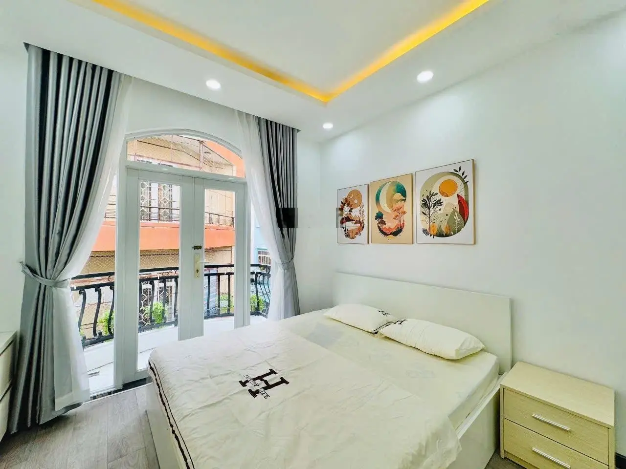 Bán nhà 5 lầu Phan Xích Long Phú Nhuận SHR công chứng mua bán nhanh trong ngày giao nhà liền