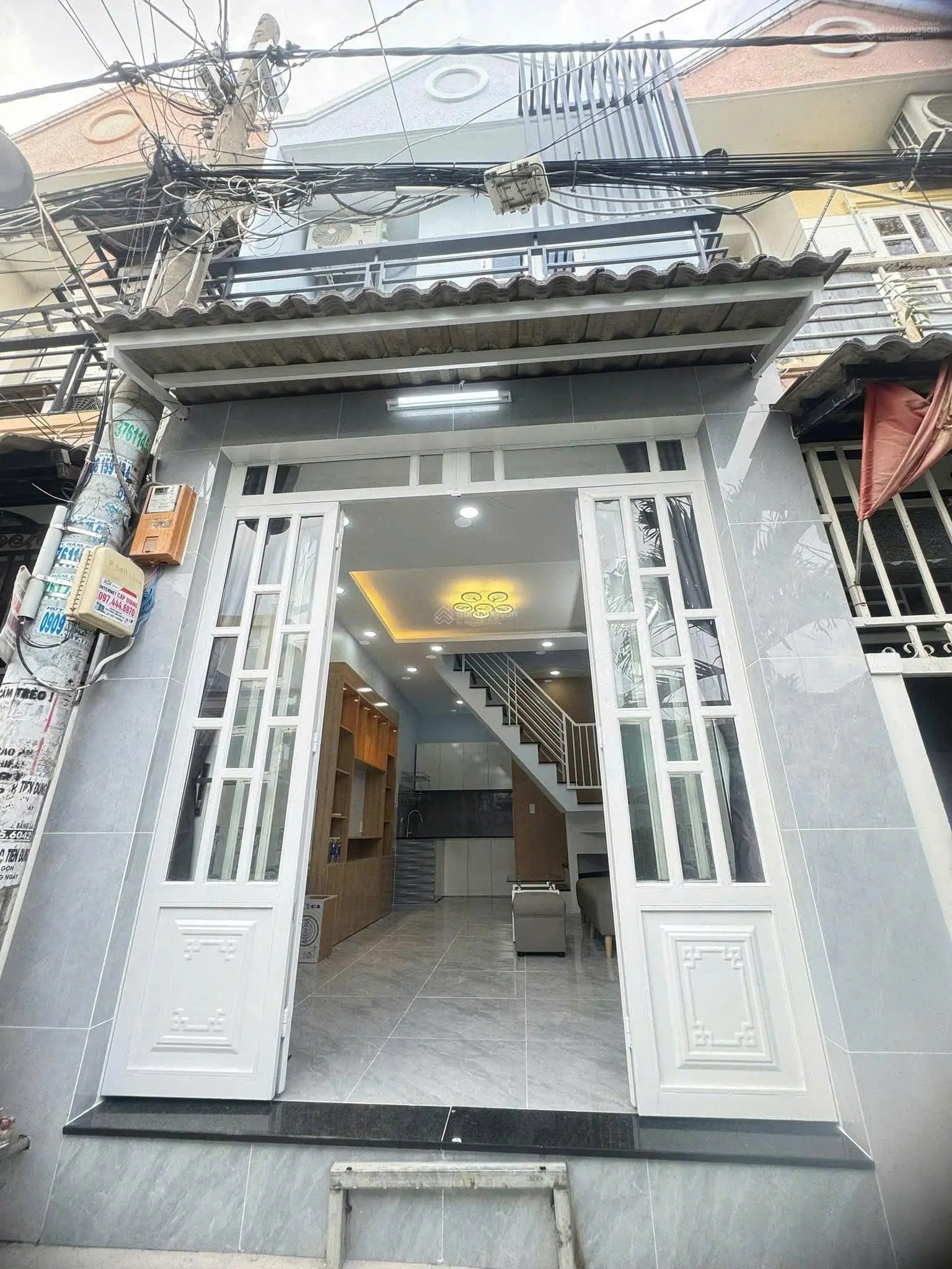 Nhà mặt tiền hẻm Huỳnh Tấn Phát 1 trệt 1 lầu giá 1 tỷ390 đầy đủ nội thất