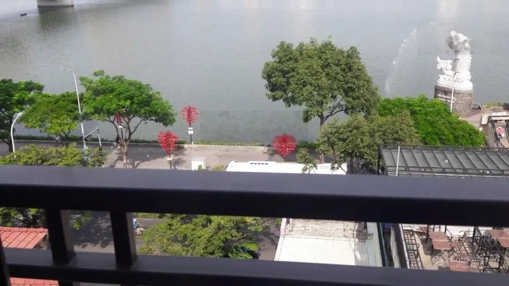 Bán toà căn hộ 8 tầng view cầu Rồng - ngay sát chợ đêm - doanh thu khủng - giá cực tốt