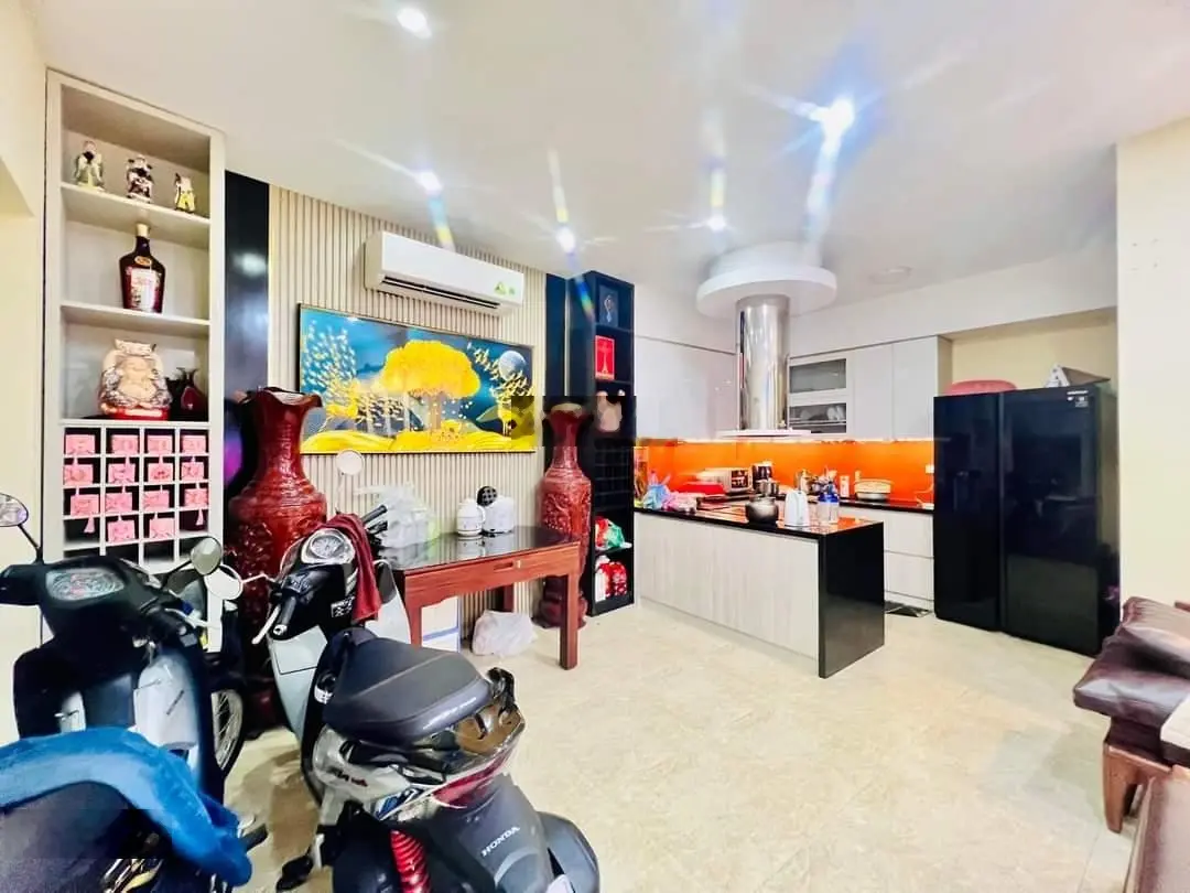 Giáp Ngoại Giao Đoàn, Xuân La, XĐ, Tây Hồ 58m2, 5 tầng, giá chỉ 7 tỷ, ô tô gần, nhà dân xây đẹp