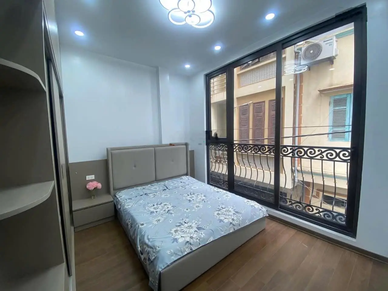 Siêu phẩm Quang Trung, Hà Đông Dt 45m2 x 5T, mt 4.1m thang máy, ô tô vào nhà, full nội thất