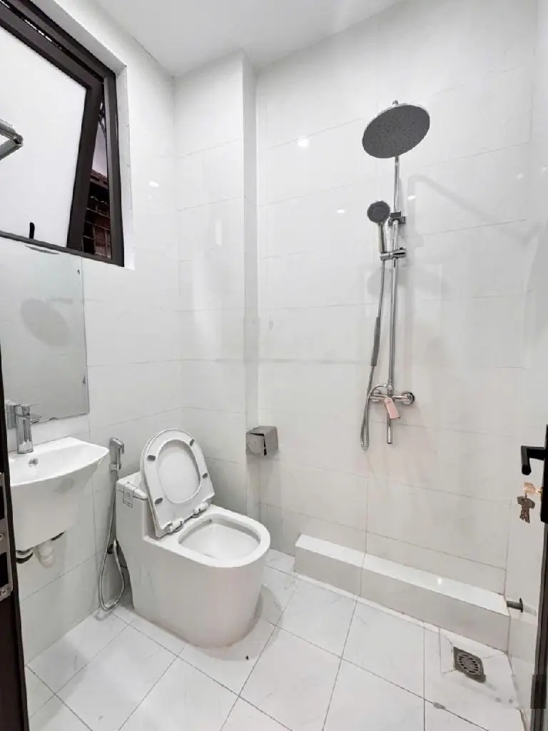 Tô Hiệu! Cầu Giấy, 1 nhà ra phố, full nội thất, hiếm nhà bán, xem là thích!