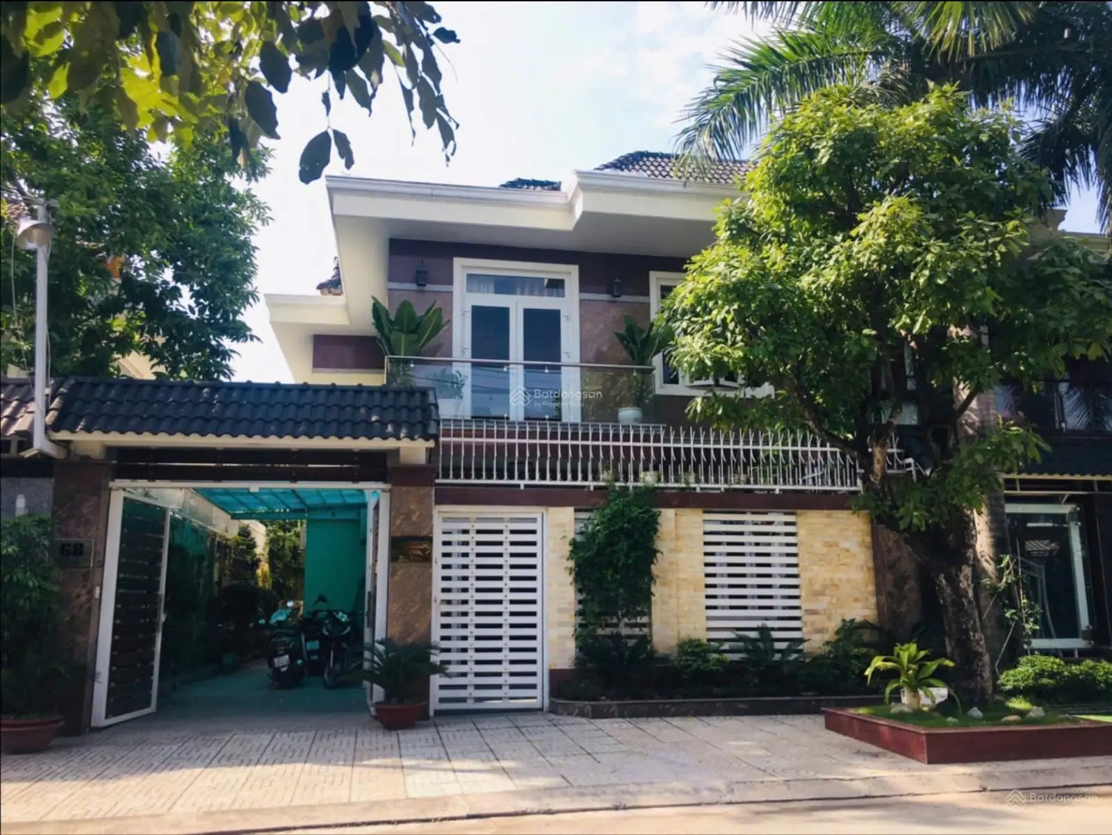 Bán biệt thự khan hiếm MT Tây Thạnh, Q. Tân Phú - DT: 10 X 18, CN: 180m - KC: 2 Tầng - Giá: 19.8 Tỷ
