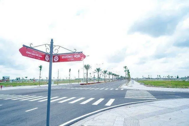 Cần tiền đi định cư nước ngoài bán gấp nền Cát Tường 2 đối diện UBND