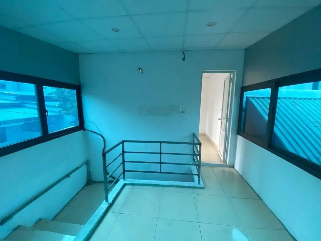 Nhà cấp 4 gác lửng mới đẹp rẻ nhất khu vực