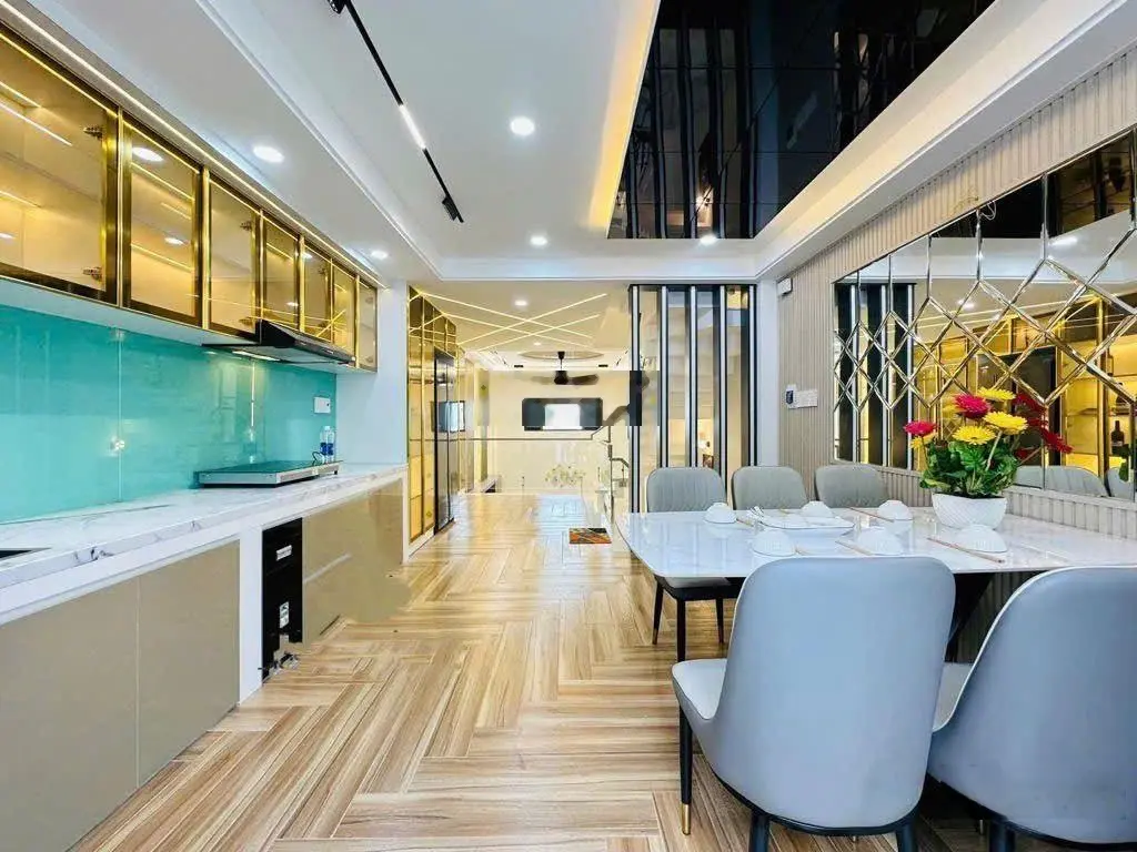 Bán NR tại Đ. Huỳnh Thị Hai, Q12, 6,5 tỷ, 60m2, 5PN, 6WC, giá cực chất