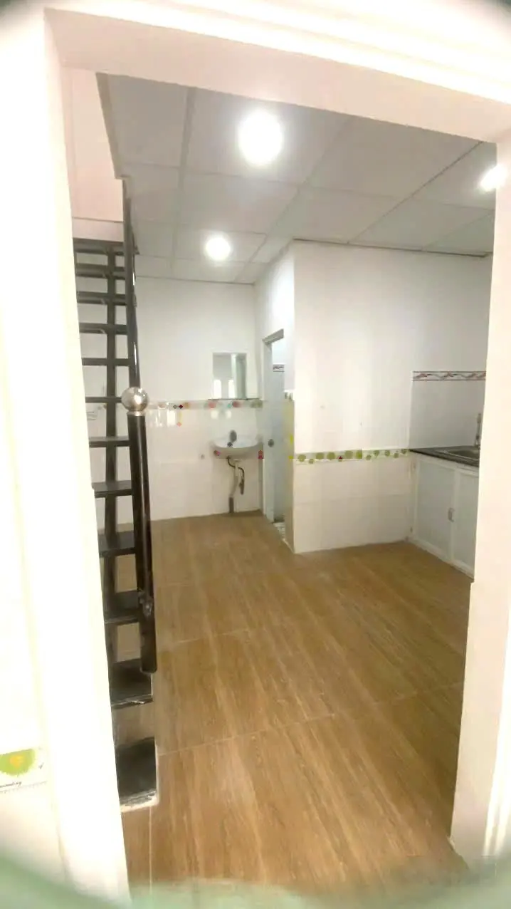 Kẹt Tiền Bán Nhà Gấp 2 Tầng Hẻm Xe Hơi 24m2_3.5x7m Quốc Lộ 13 Hiệp Bình Phước Thủ Đức Chỉ 2 tỷ.